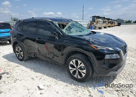 2021 Nissan Rogue Sv z USA, uszkodzony, nr VIN 5N1AT3BA0MC710115